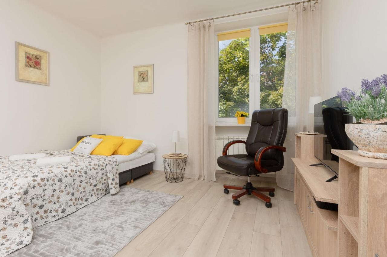 Raclawicka Cozy Studio Apartment By Noclegi Renters Varšava Exteriér fotografie